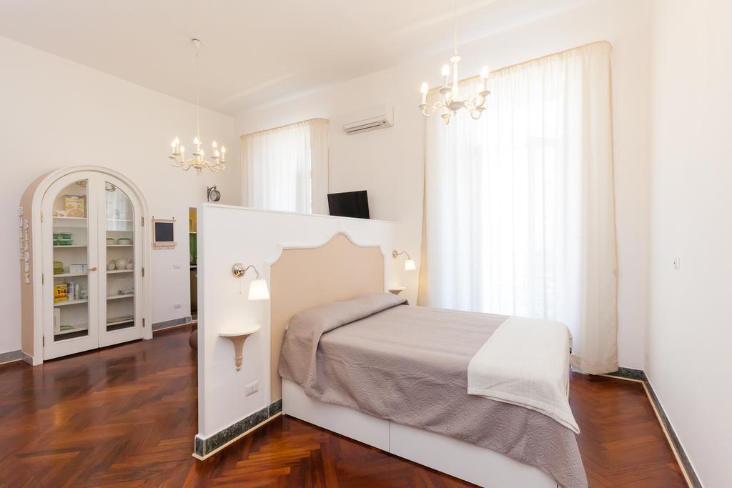 Garibaldi I Appartement Napels Buitenkant foto