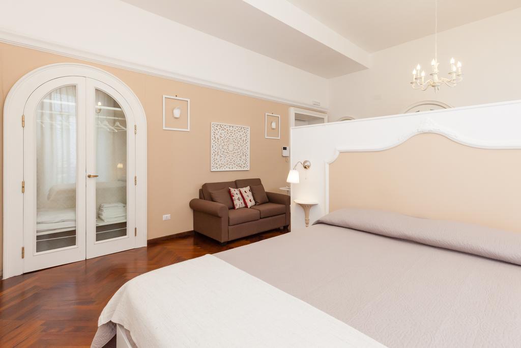 Garibaldi I Appartement Napels Buitenkant foto