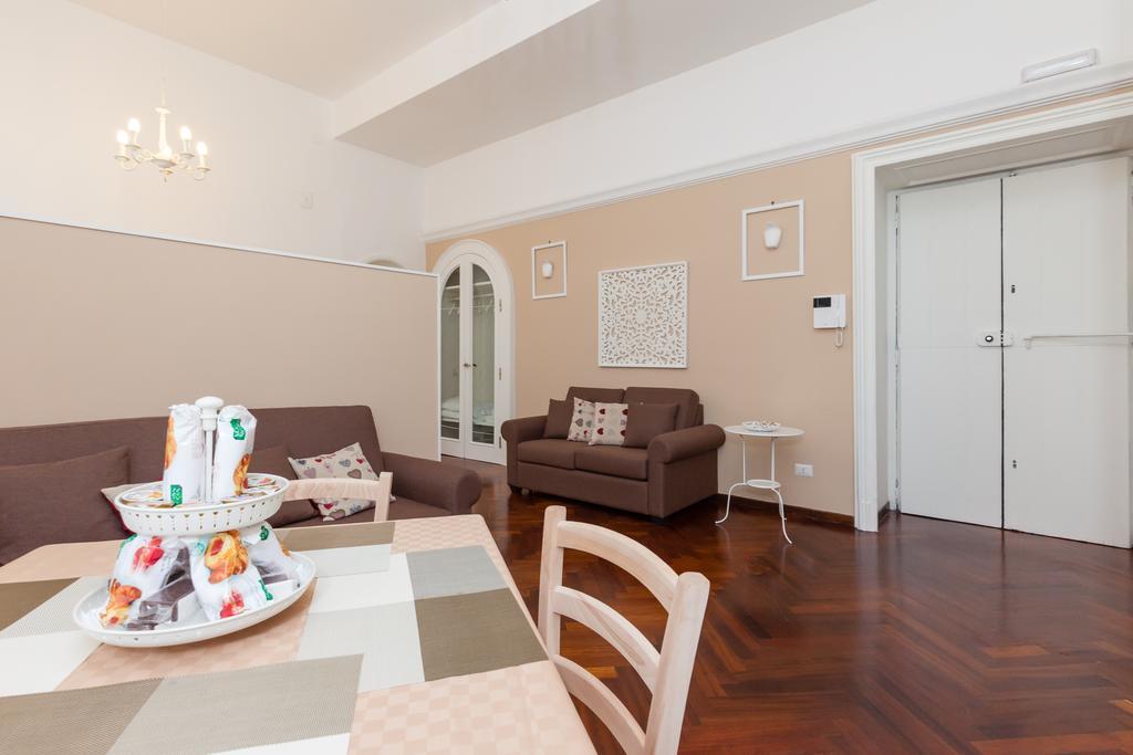 Garibaldi I Appartement Napels Buitenkant foto